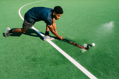 Hockeysticks bij Dekker Sport in Den Haag